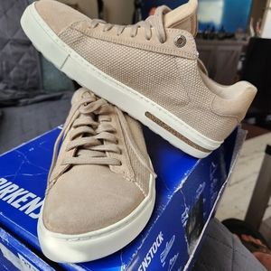 Unisex Bend Sandcastle canvas sneakers. 6 men brand new